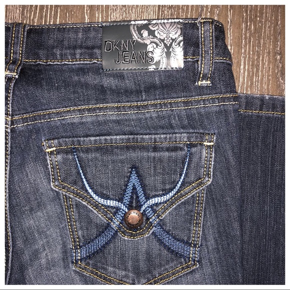 DKNY Jeans! Excellent Condition! - Picture 3 of 4